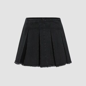 Cider Black Pleated Mini Skirt